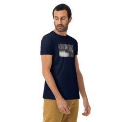 Camiseta justa com modelagem reta masculina